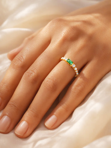 925 Fine Silver Emerald Crystal Spark Ring