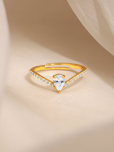 925 Fine Silver Gold Plated Pear Cut Crystal Solitaire Ring