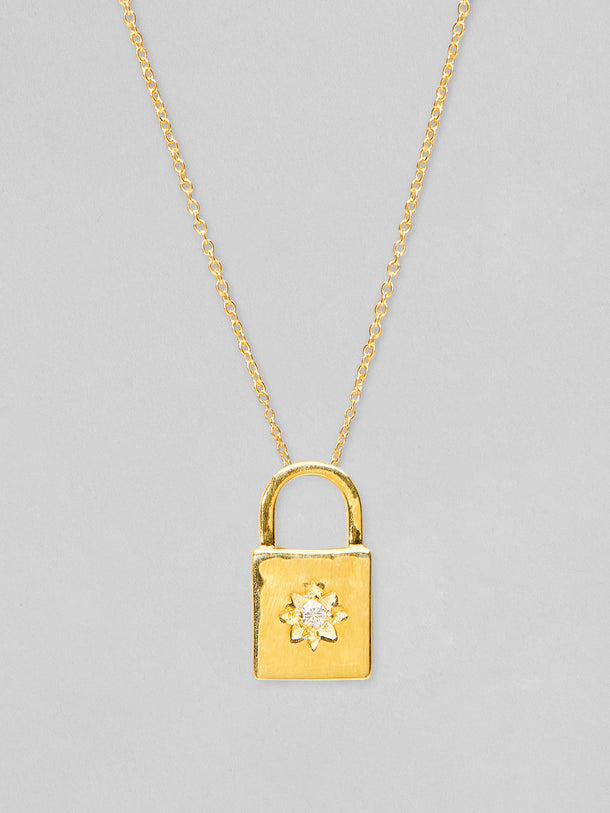 Rubans 925 Silver Lock The Moment Pendant Necklace - Gold Plated