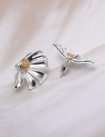 Silver Toned Shell Motif Stud Earrings