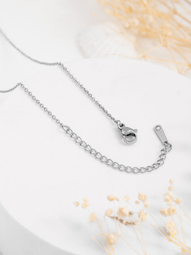 Dazzling Bow Pendant Chain