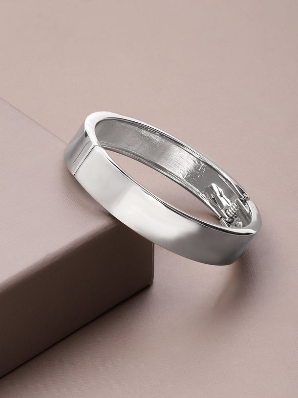 Silver Toned Chunky Bracelet