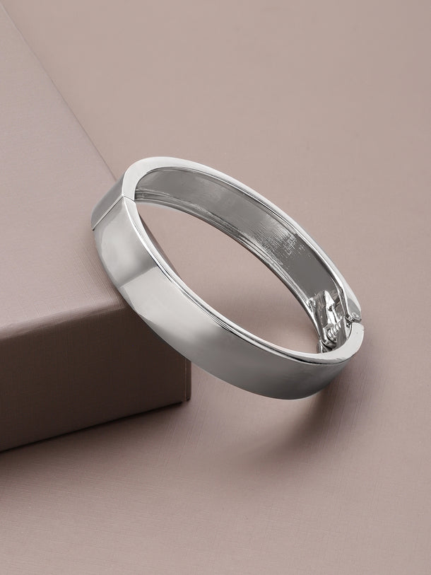 Silver Toned Chunky Bracelet