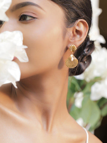 Chic Ocean Shell Drop Pearls Earrings