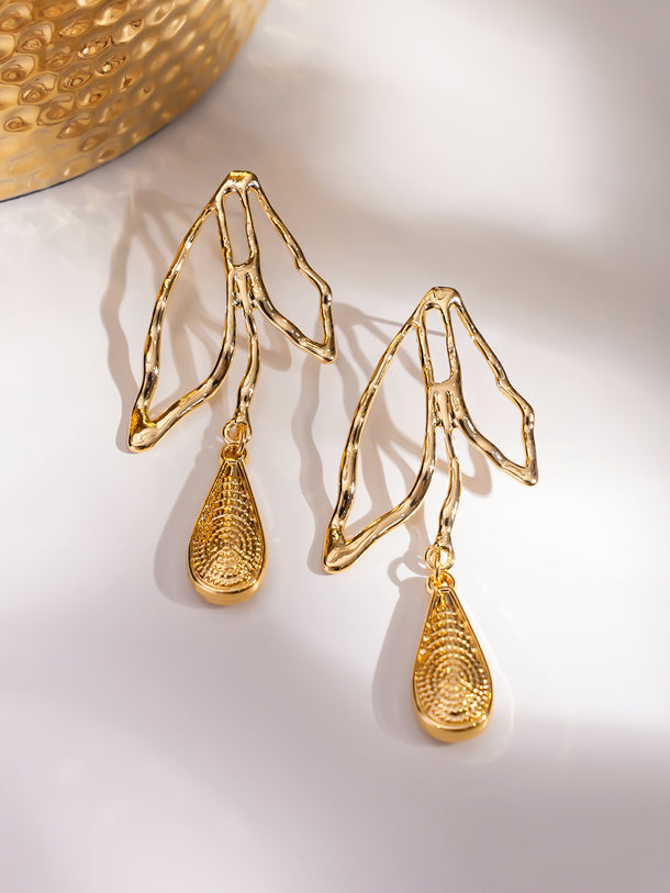 Abstract Leafs Golden Dangler