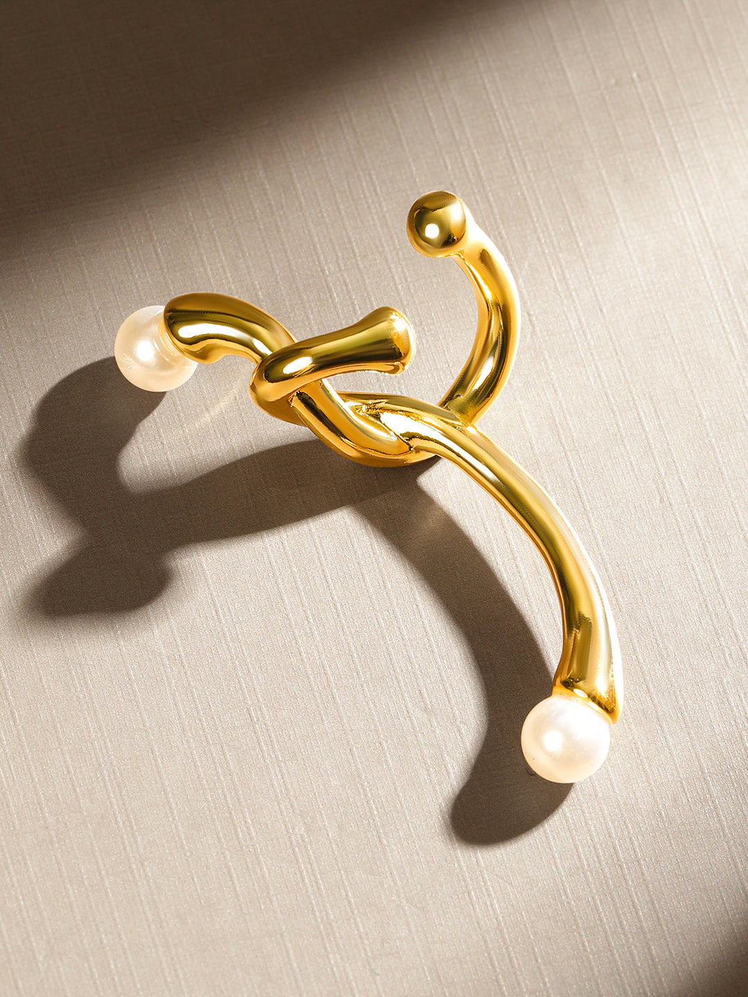 Trendy Twist Knot Pearl Ear Cuff