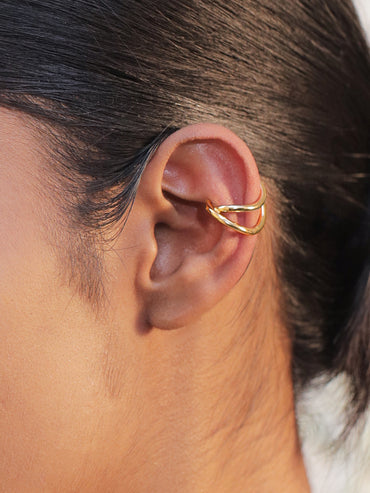 Golden Curve Everyday Minimalist Ear Cuff