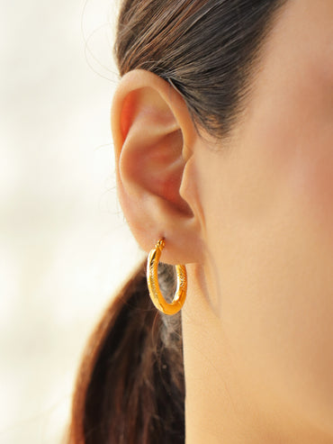 Rubans Voguish 18K Gold-Plated Brass Textured Polished Classic Hoop Earrings