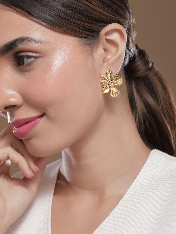 Affection of Flower Golden Studs