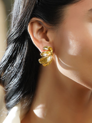 Sculpted Leafs Golden Studs