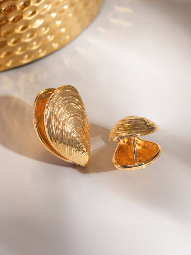 Textured Abstract Golden Studes