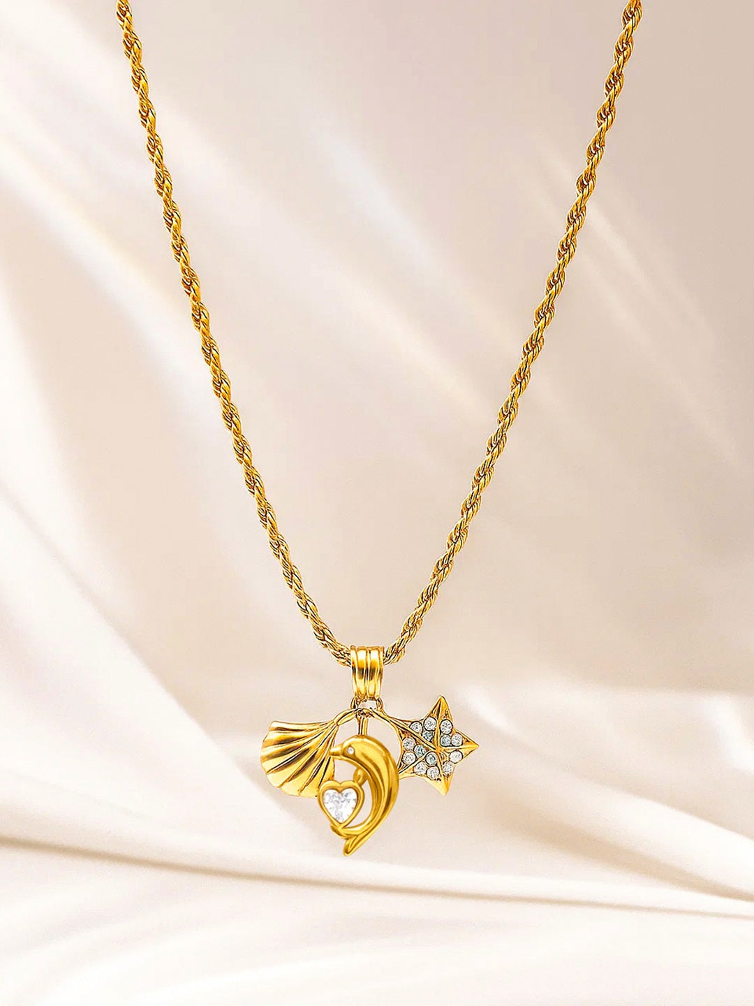 Rubans Voguish 18K Gold-Plated Stainless Steel Waterproof Twisted Chain Star Necklace