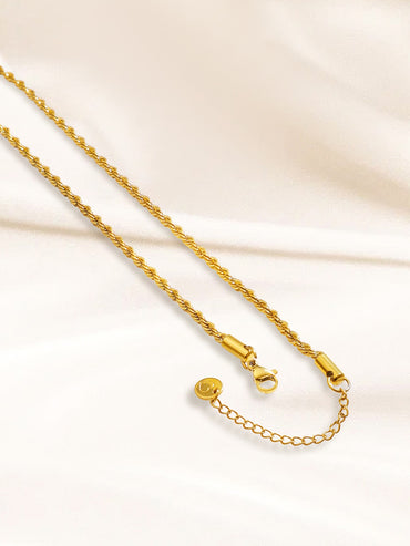 Rubans Voguish 18K Gold-Plated Stainless Steel Waterproof Twisted Chain Star Necklace