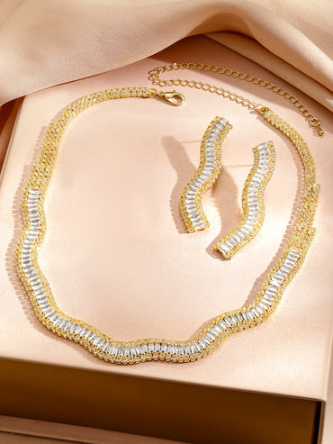 Statement Pearl Tassel Potli Bag