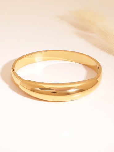 Rubans Voguish Stainless Steel 18 KT Gold Plated , Waterproof, tarnish-free ,Bracelet