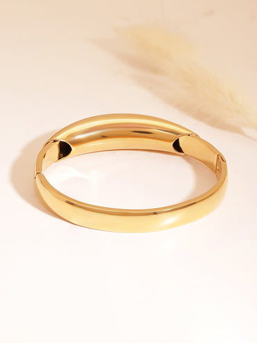 Rubans Voguish Stainless Steel 18 KT Gold Plated , Waterproof, tarnish-free ,Bracelet