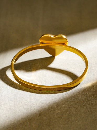 Rubans 18K Gold Plated Stainless Steel Tarnish-Free Waterproof Bold Heart Design Bracelet