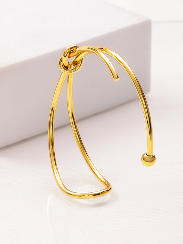 Rubans Voguish 18K Gold-Plated Stainless Steel TarnishFree Waterproof Knot Design Bracelet