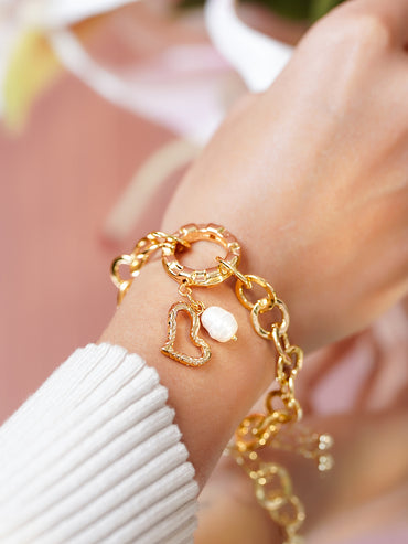 Rubans Voguish 18K Gold-Plated Stainless Steel Tarnish-Free Waterproof Heart Pearl Bracelet