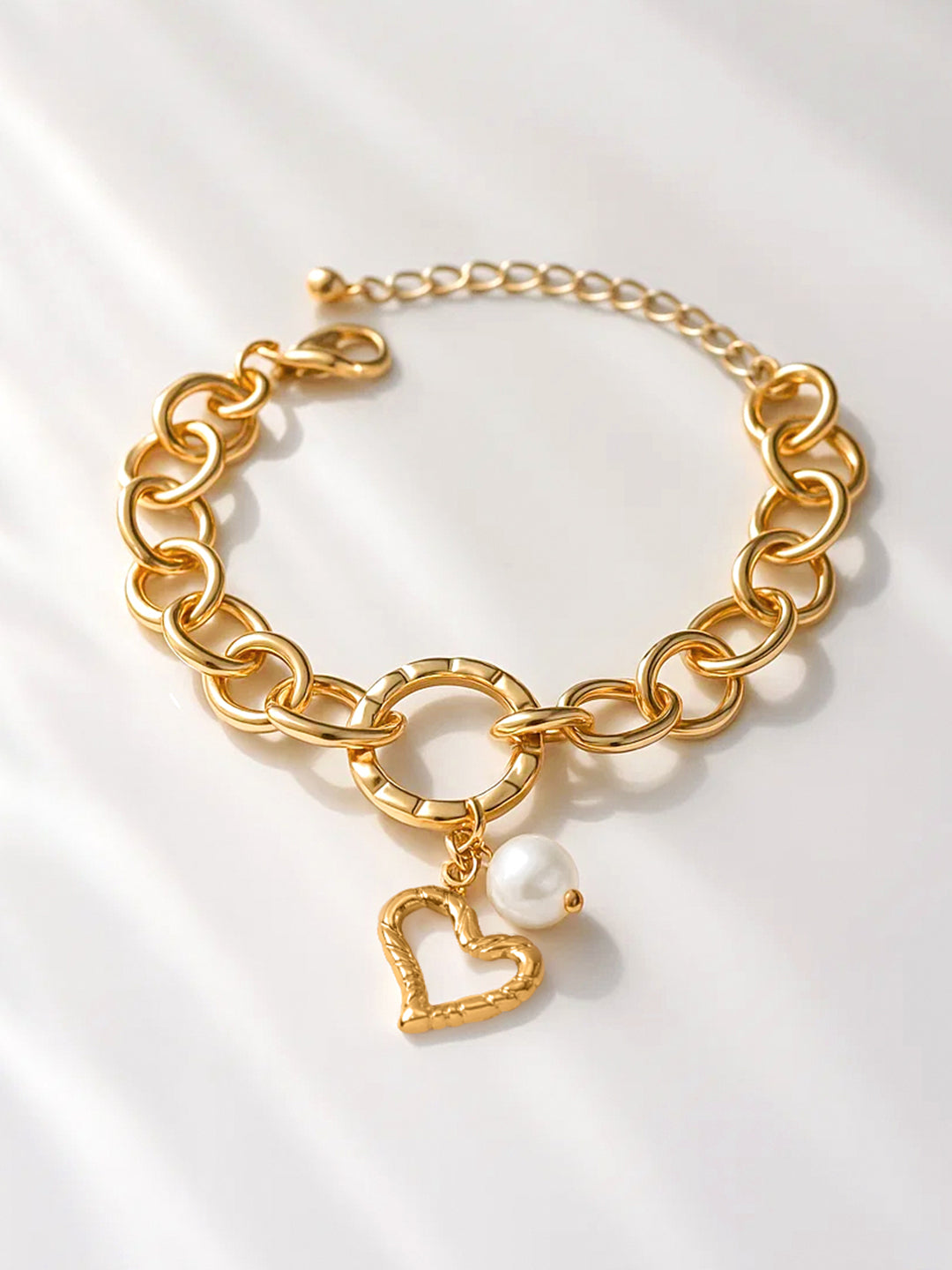 Rubans Voguish 18K Gold-Plated Stainless Steel Tarnish-Free Waterproof Heart Pearl Bracelet