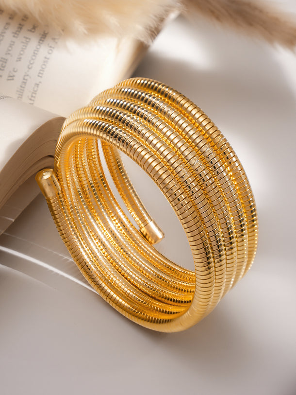 Whispers in Circular Bracelet