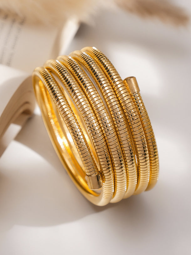 Whispers in Circular Bracelet