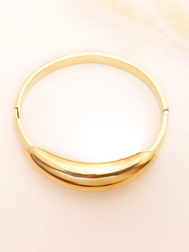 Rubans Voguish 18K Gold-Plated Stainless Steel Tarnish-Free Waterproof Statement Bracelet