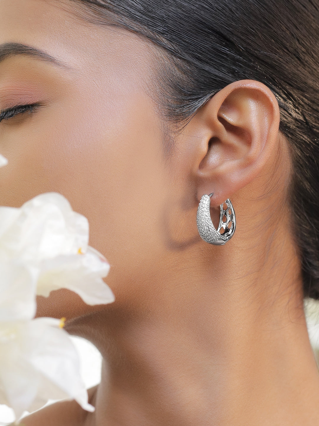 Rubans Rhodium-Plated Cubic Zirconia Studded Oval Shaped Hoop Earrings