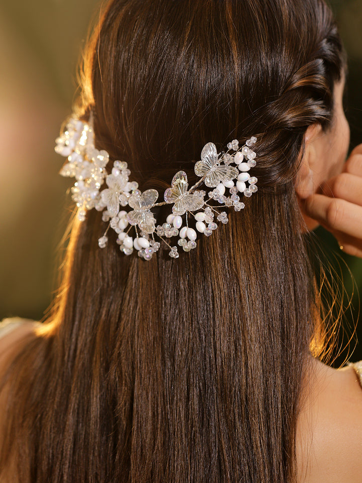 White Garden beaded hair accessory