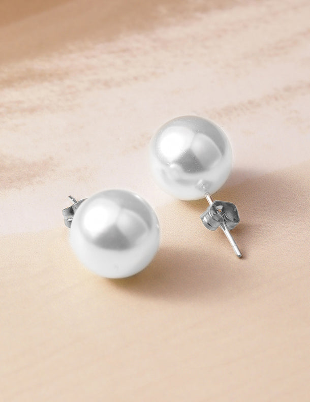 Regal Pearl Necklace Set