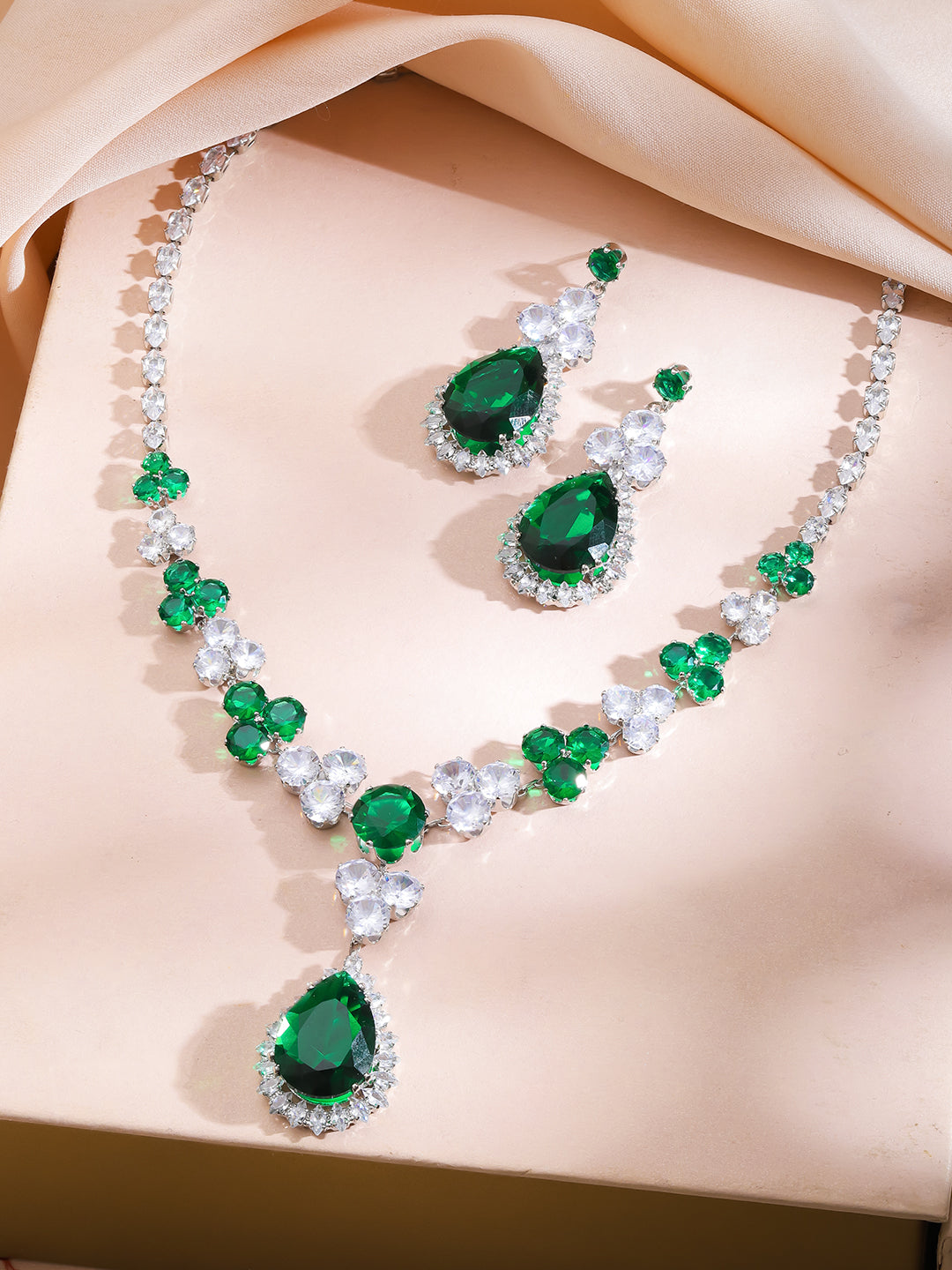Cocktail Glam Emerald Green White Crystal Necklace Set