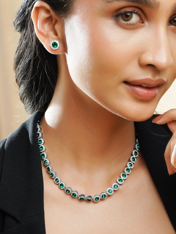 Luxe Emerald Glow Necklace Set