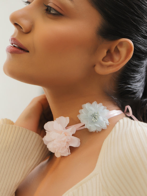 Choker With Blow & White Flower Accent