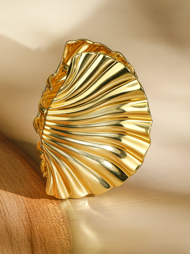 Rubans 18K Gold Plated Sculpted Shell Design Hair Claw Clip â€“ Statement Hair Accessory