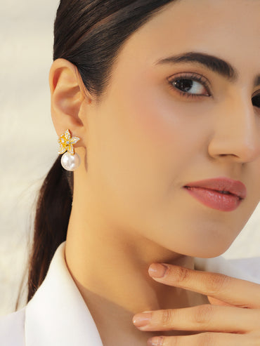 Star Motif Pearl Drop Silver Stud Earrings