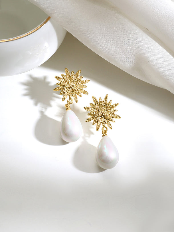 Gold Plated Star Motif Pearl Drop Earrings