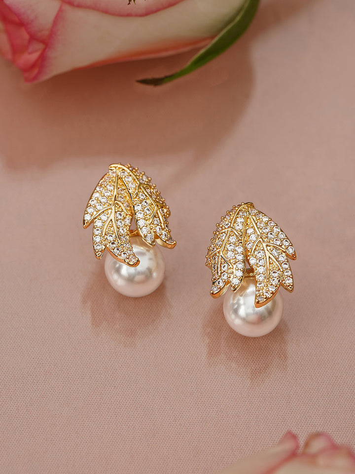 Botanic Bloom Leafy Pearl Stud