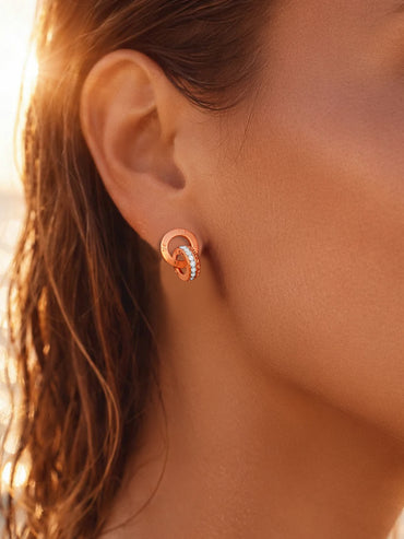 Demi Fine Rose Gold Plated Interlocked Circle Stud Earrings | Anti Tarnish