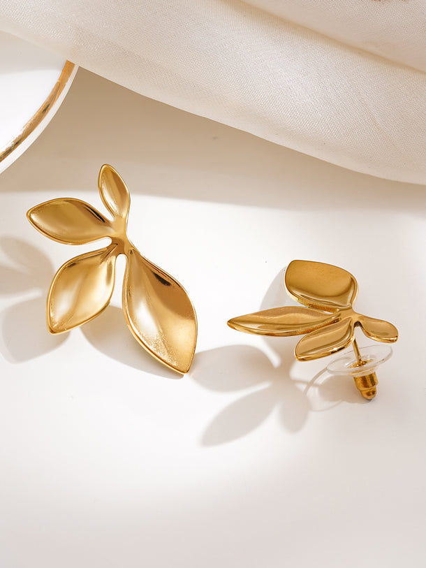 Demi Fine Golden Petals In Motion Studs Earrings