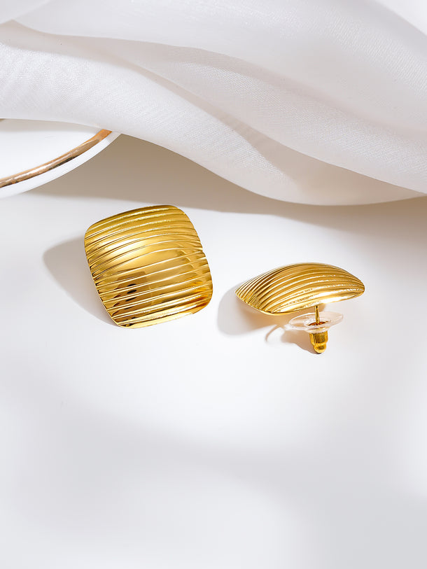 Demi Fine Ribbed Dome Stud Earrings
