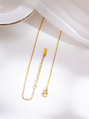 Demifine 18K Gold Plated Stainless Steel Minimal Knot Bar Necklace