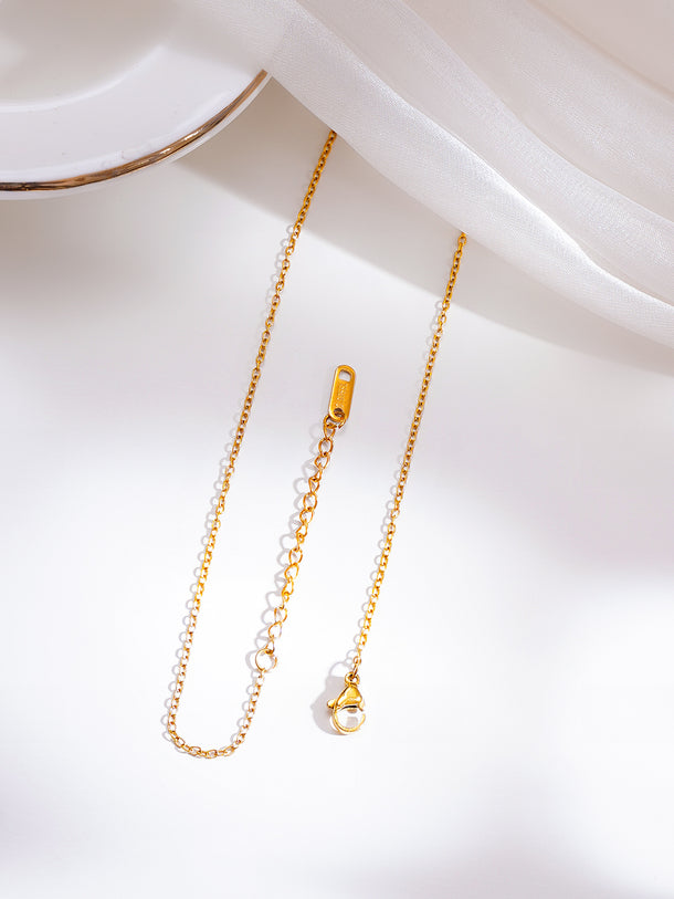 Demifine 18K Gold Plated Stainless Steel Minimal Knot Bar Necklace