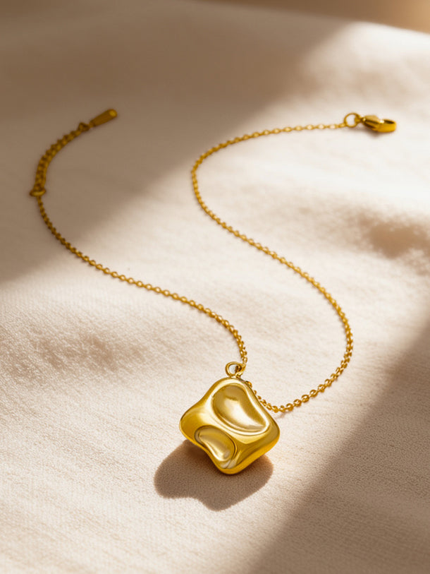 Demi Fine Melted Gold Pendant Chain