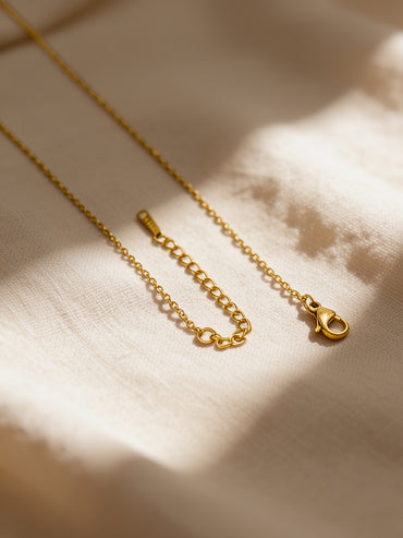 Demi Fine Golden Line Pendant Chain