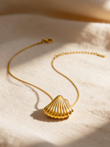 Demi Fine 18K Gold Plated Stainless steel Shell Pendant Snake Chain Necklace