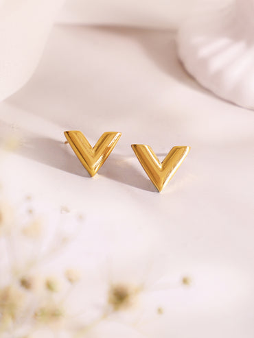 Demi Fine 18k Gold Plated Stainless Steel V Design Combo Set