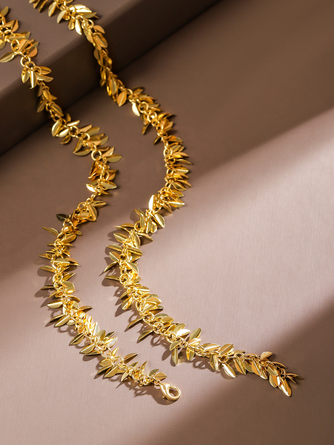 Leaf Design Golden Necklace