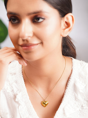 Demifine 18K Gold Plated Stainless steel Hammered Heart Pendant Necklace