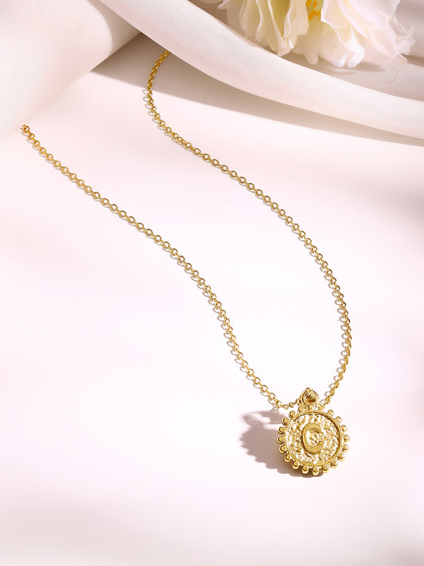 Demifine 18K Gold Plated Stainless steel  Alphabet C Minimal Pendant Necklace