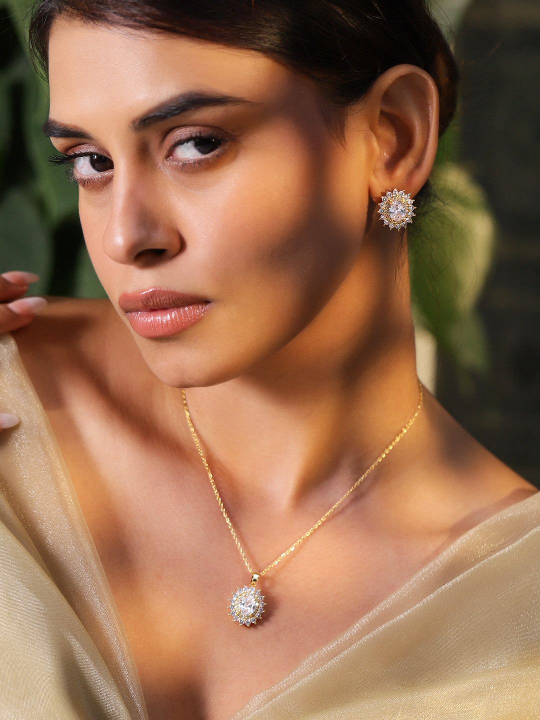 Crystal Studded Necklace Set